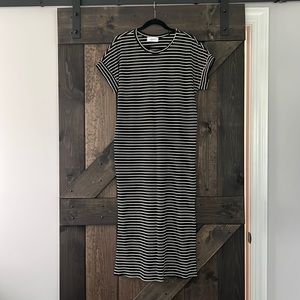 Carley Jean Los Angeles Maxi Dress